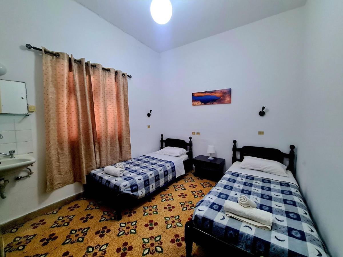 קרפאטוס Avrahostelroom מראה חיצוני תמונה